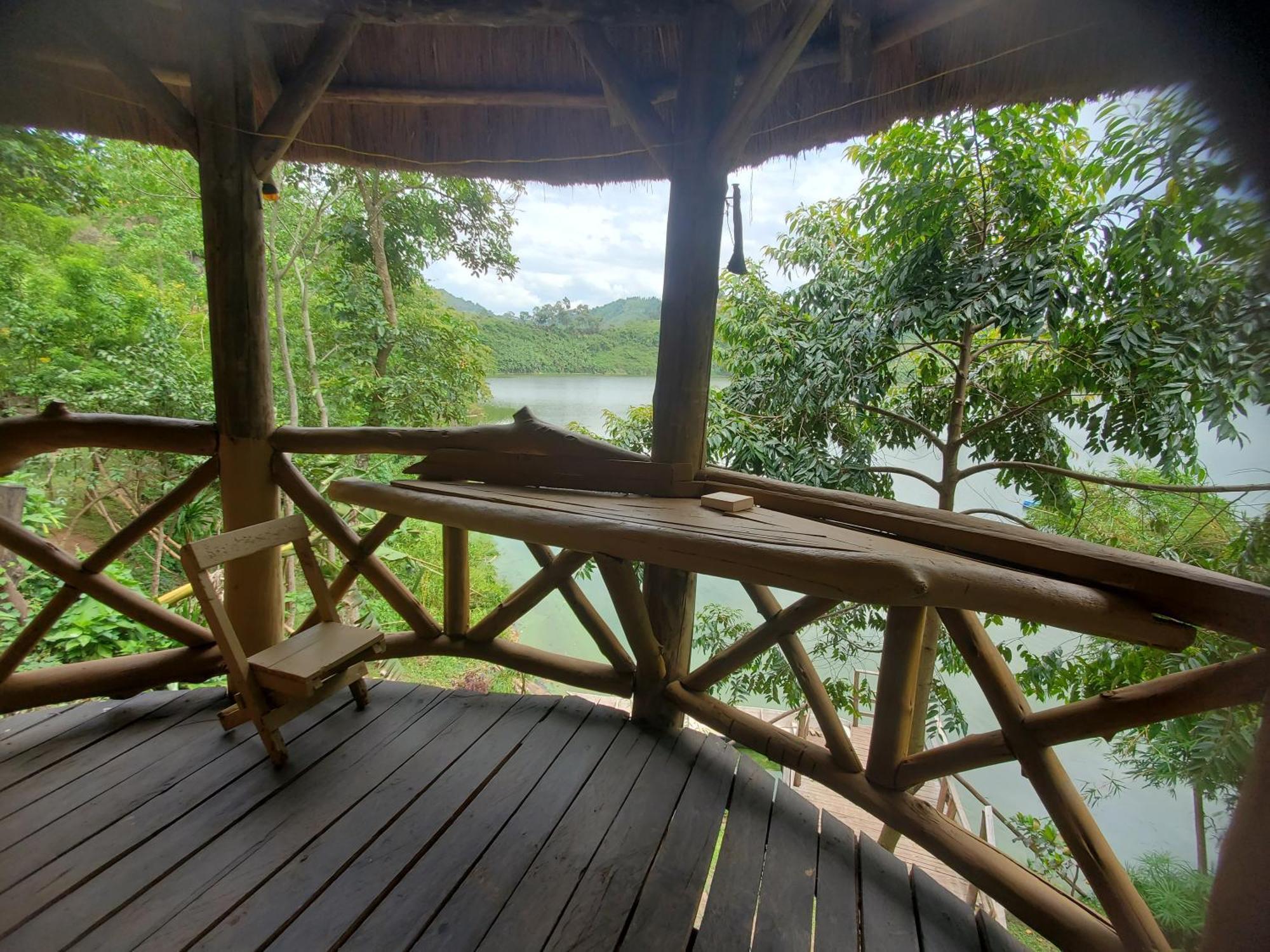 Dave The Cave Eco Lodge And Cultural Campsite Rubirizi Экстерьер фото