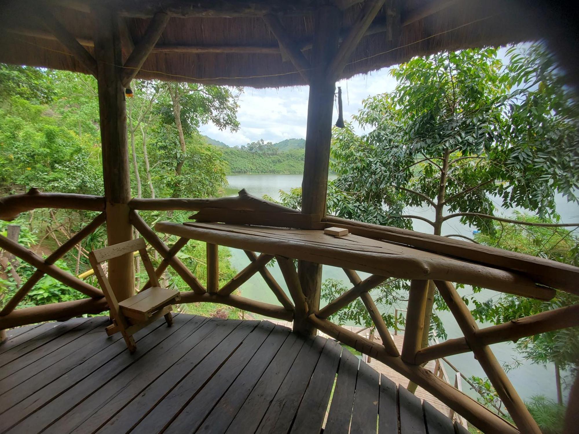 Dave The Cave Eco Lodge And Cultural Campsite Rubirizi Экстерьер фото