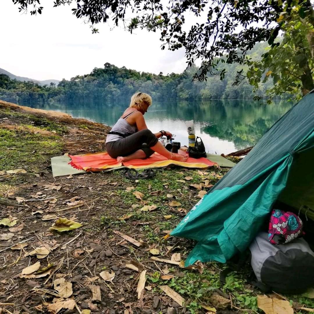 Dave The Cave Eco Lodge And Cultural Campsite Rubirizi Экстерьер фото